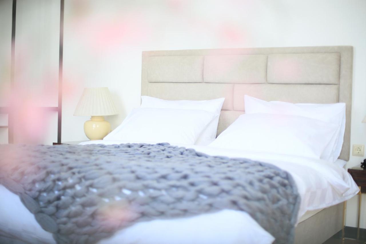 Otakhebi Hotel Сарпи Екстериор снимка