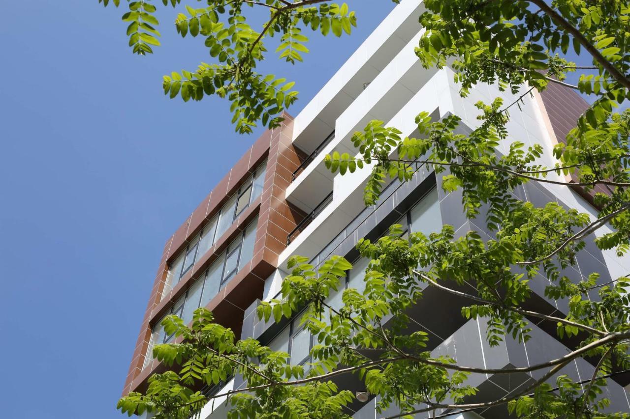 Otakhebi Hotel Сарпи Екстериор снимка