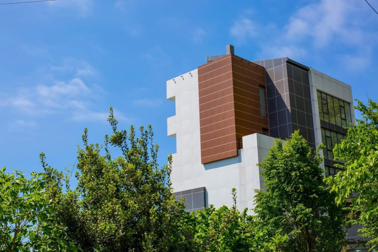 Otakhebi Hotel Сарпи Екстериор снимка