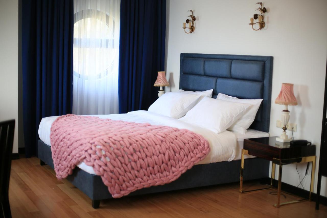 Otakhebi Hotel Сарпи Екстериор снимка