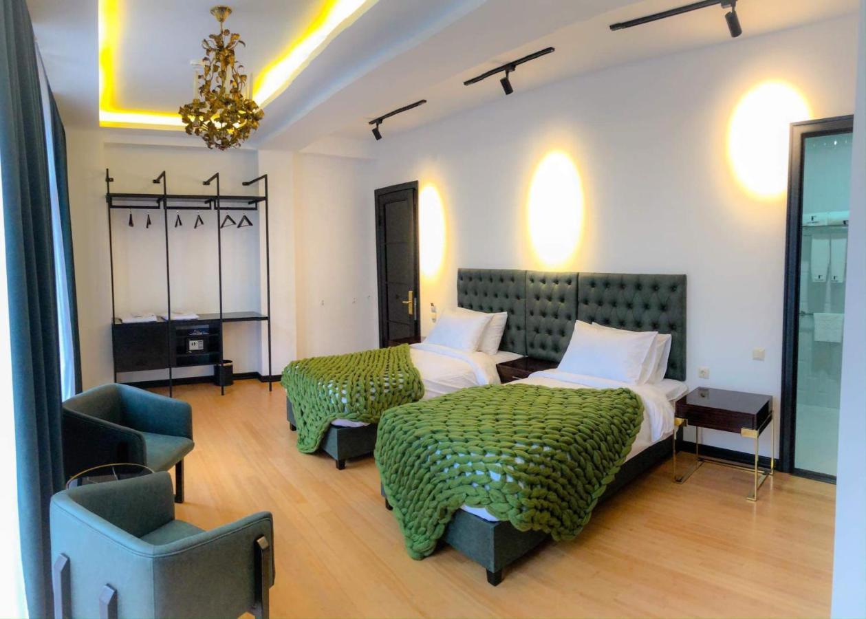 Otakhebi Hotel Сарпи Екстериор снимка